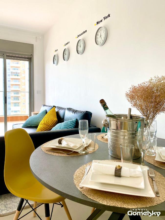 • Spacious Apartment In Trendy Akko/Acre • Exterior photo