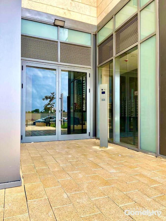 • Spacious Apartment In Trendy Akko/Acre • Exterior photo